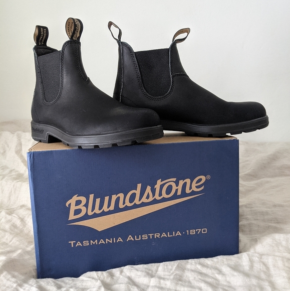 blundstones poshmark